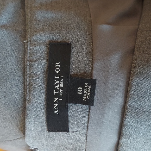 Ann Taylor suit skirt, wool blend,  size 10, gray - Picture 3 of 10